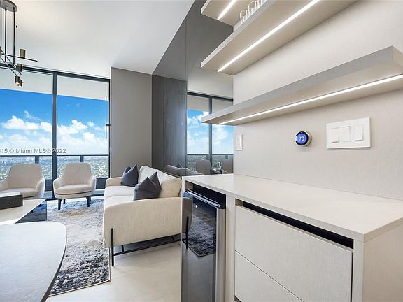 3rd image of 1000 Brickell Plz Penthouse 5006