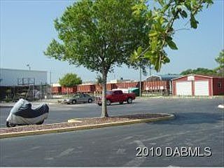 4th image of 720 S Cooper St