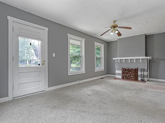 4th image of 576 Hudson Ave