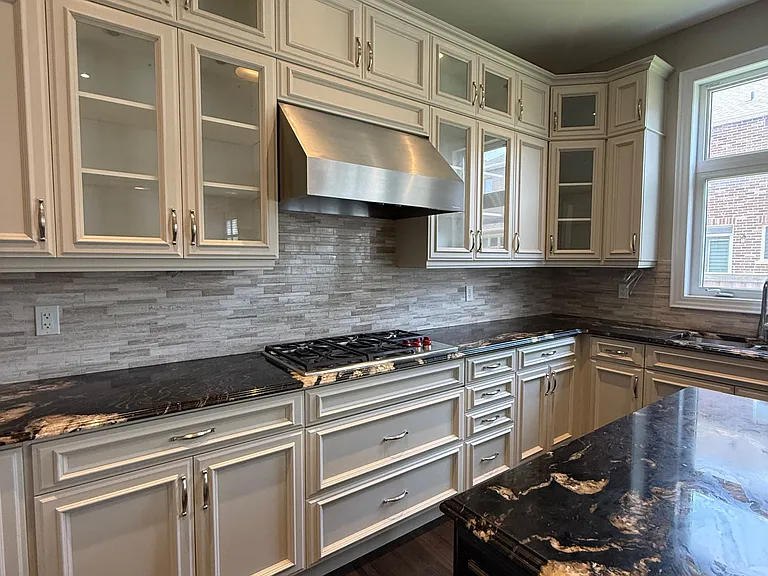222 N Park Blvd — Photo 17