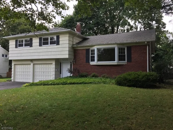 244 Olivia St, Ridgewood Village, NJ 07450