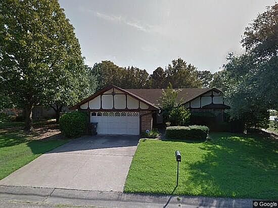 1st image of 102 Winchester Ct