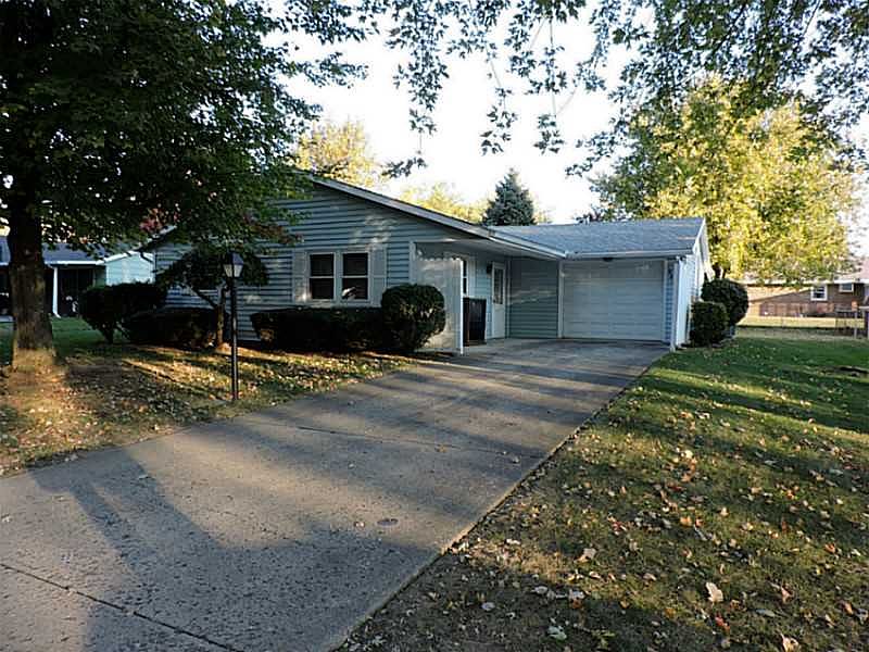 2nd image of 464 W Lincoln Dr