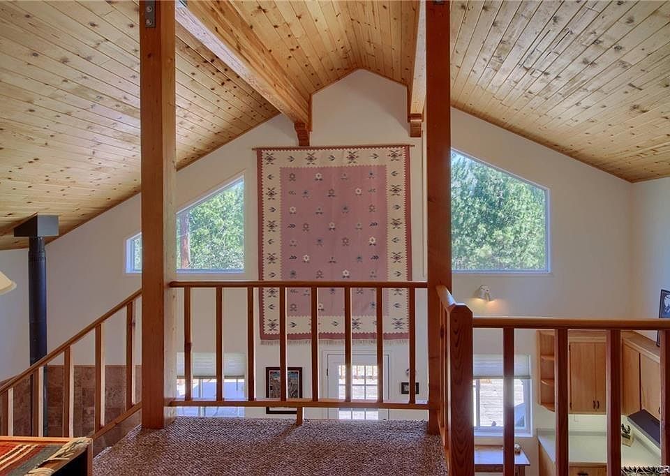1st image of 1218 Yosemite Way
