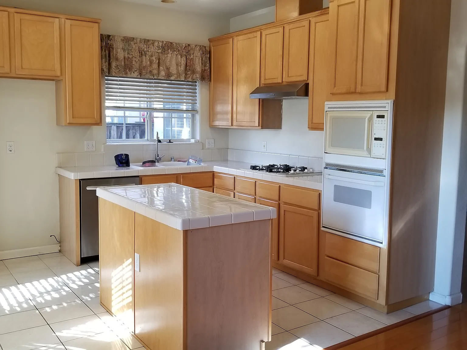 540 San Pablo Ct — Photo 3