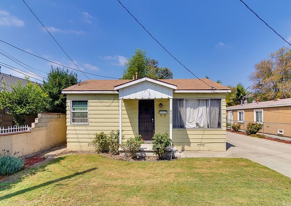 1st image of 20609 Alburtis Ave