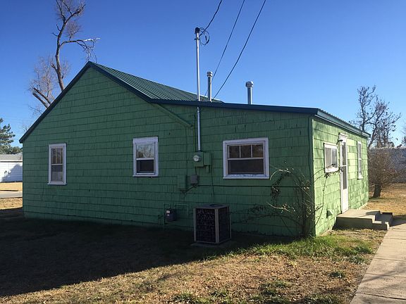 3rd image of 1303 Colorado Dr