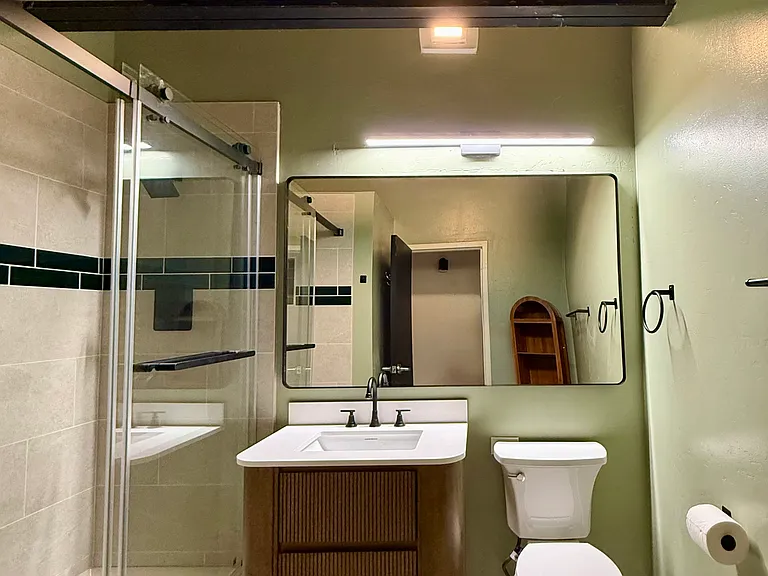 1300 N Pennsylvania St #204 — Photo 34