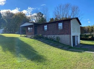 323 Valley View Dr, Radcliff, KY 40160
