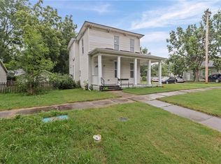 417 W 2nd St, Ottawa, KS 66067