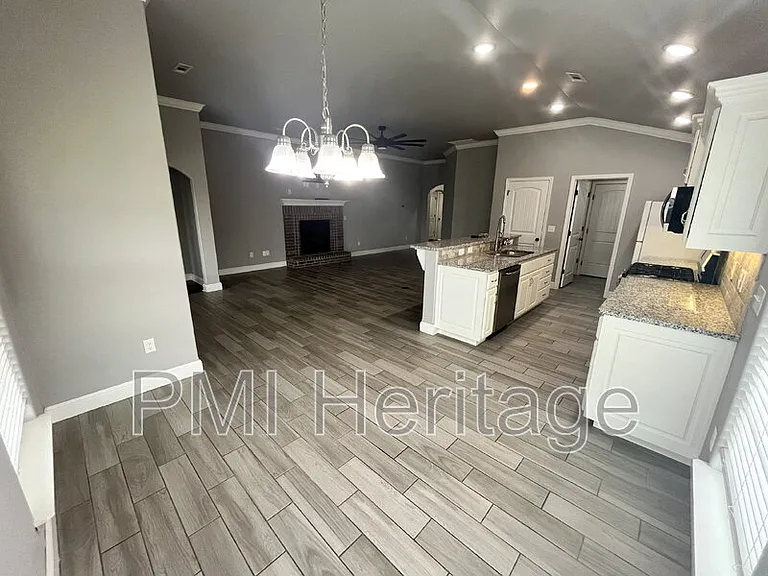 3661 Ambrosia Ln — Photo 9