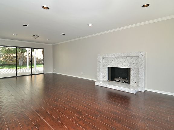 3rd image of 6157 Jared Ct