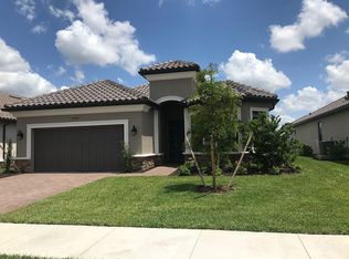 19722 Estero Pointe Ln, Fort Myers, FL 33908