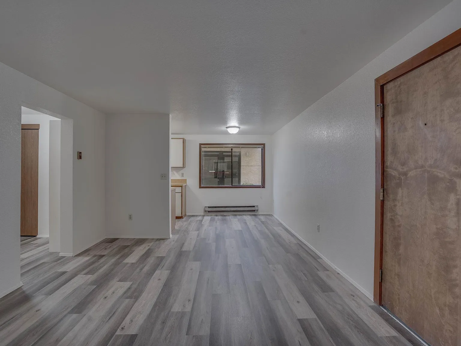 2 bed, 1.5 bath, 950 sqft, $2,100 — Photo 1