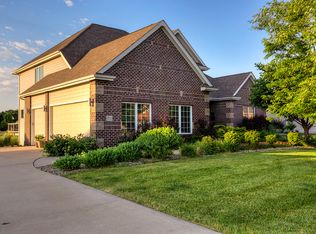 4735 Park Cir, West Des Moines, IA 50265