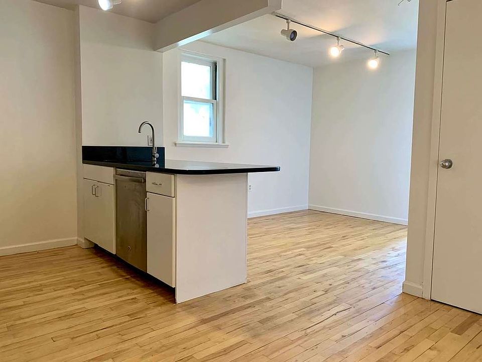 1st image of 190 E 7th St APT 508