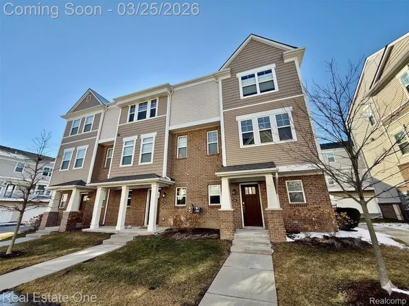 2500 Normandy Rd Unit 44, Royal Oak, MI 48073