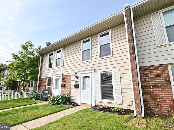 2nd image of 2165 Ferguson Pl