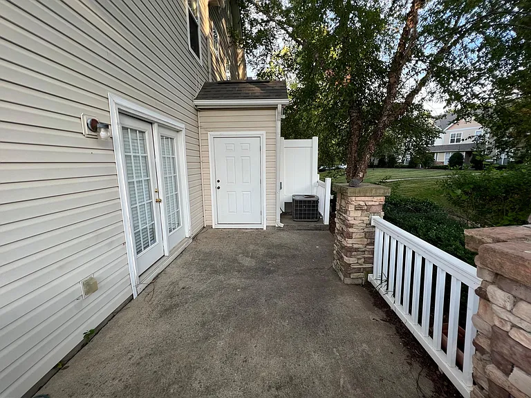 14906 Scothurst Ln — Photo 20
