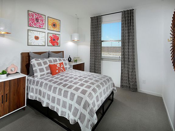 The 1520 modeled at Bella Vista Trails in Phoenix, AZ.