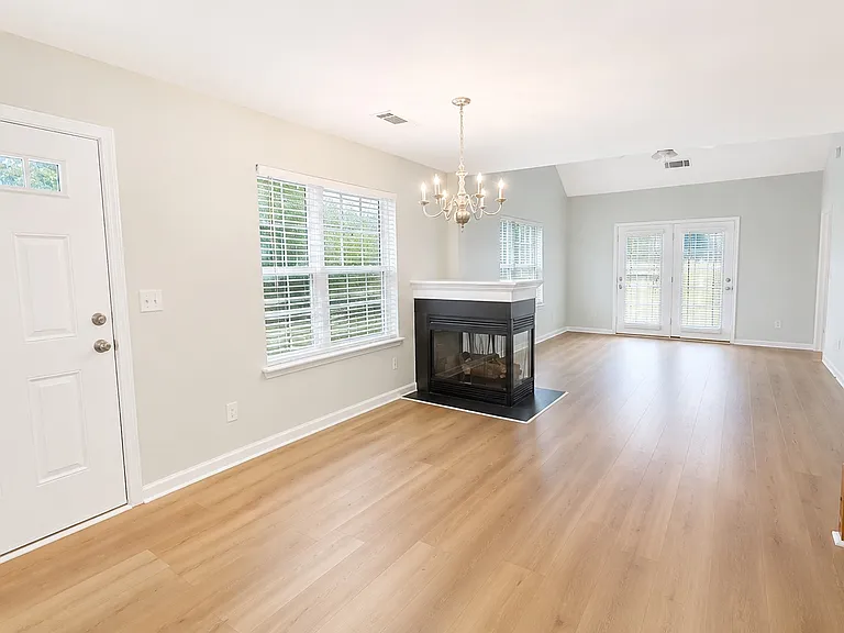 11117 Saintsbury Pl — Photo 7