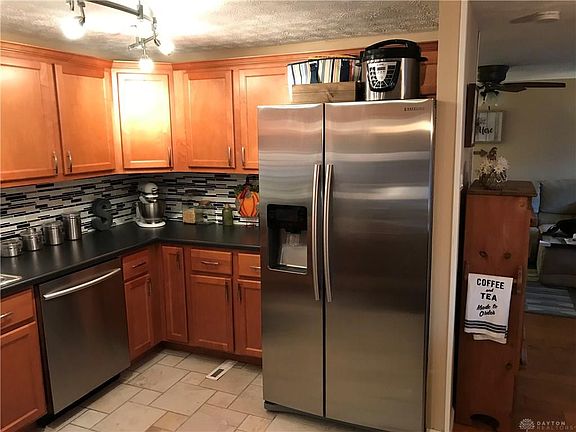 2nd image of 2065 Norway Dr