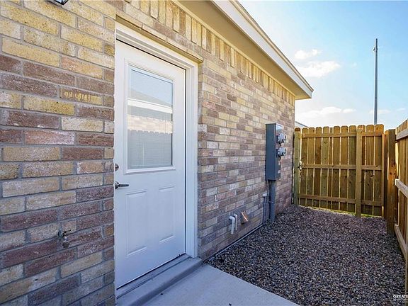 4th image of 4906 N Hiawatha Dr #1