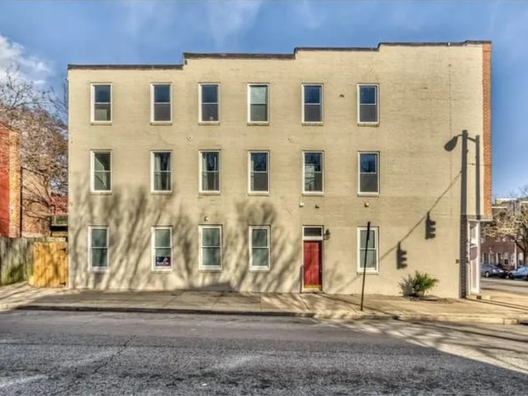 1046 W Lombard St — Photo 18