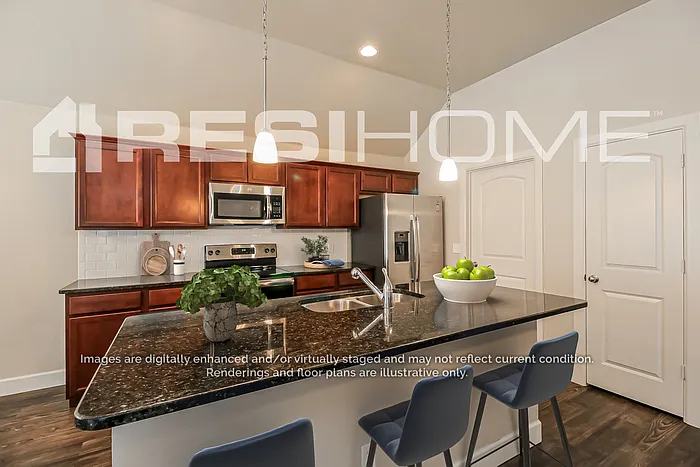 3 bed, 2.0 bath, 1377 sqft, $1,620 — Photo 2