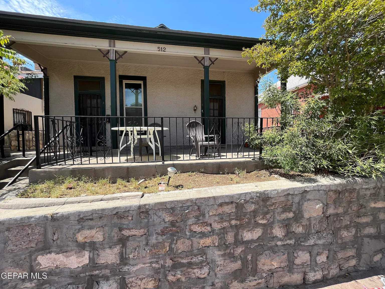 512 Prospect St — Photo 2