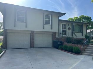 6116 S 151st St, Omaha, NE 68137