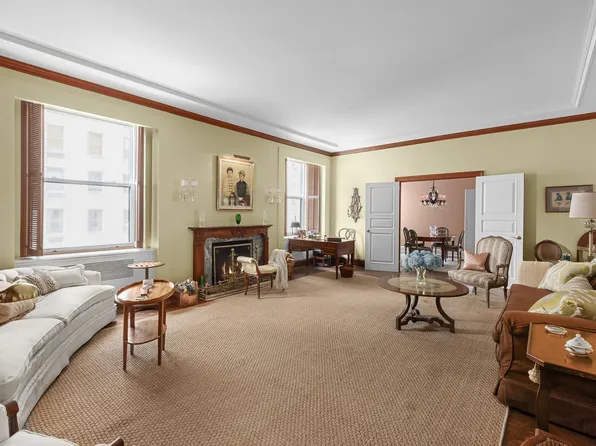 31 East 72nd Street image 4 of 12
