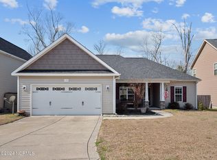 120 Katrina St, Sneads Ferry, NC 28460