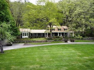 107 E Lake Rd, Tuxedo Park, NY 10987
