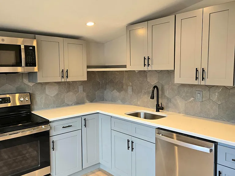 119 Chestnut St #2 — Photo 3
