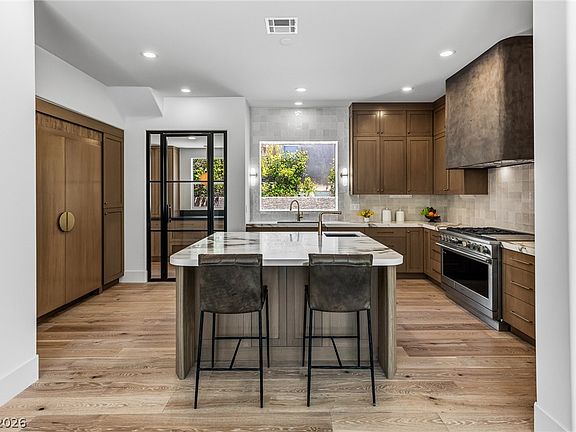 5th image of 10205 Orkiney Dr