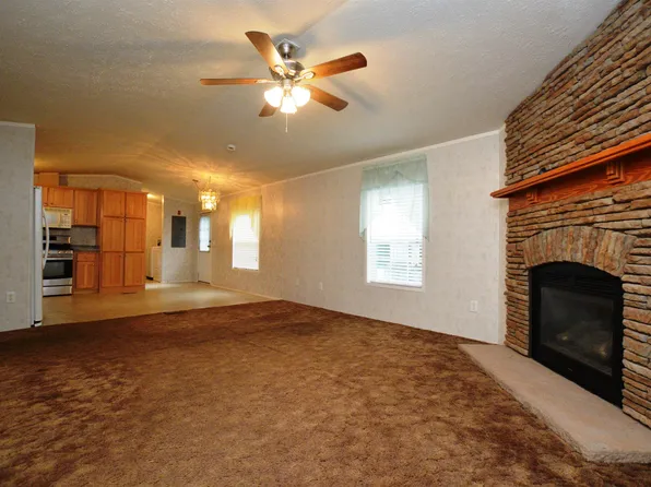 67 East Avenue, Colchester, VT 05446