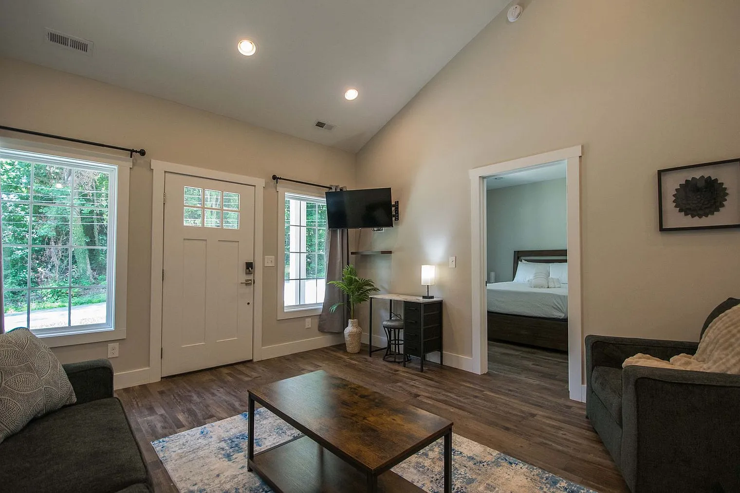 2 bed, 2.0 bath, 796 sqft, $3,903 — Photo 3