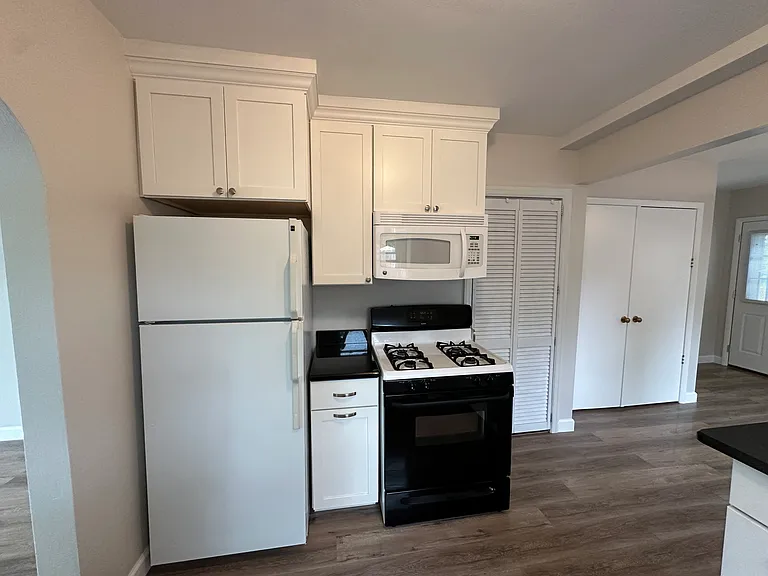 117 S 15th St #117 — Photo 18