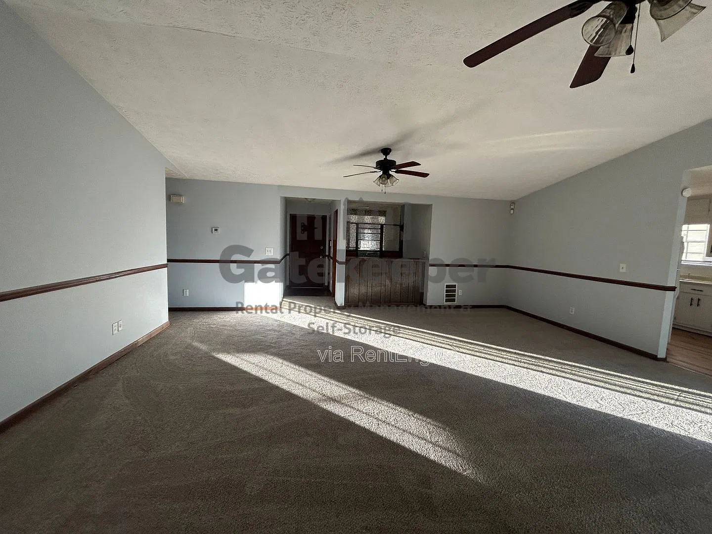 3 bed, 2.0 bath, 1592 sqft, $1,695 — Photo 4