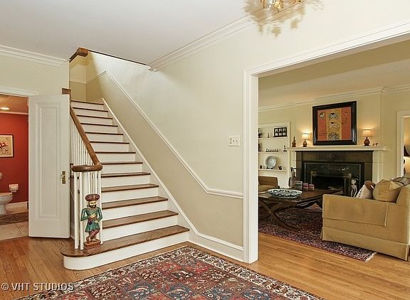 3rd image of 308 N Lombard Ave