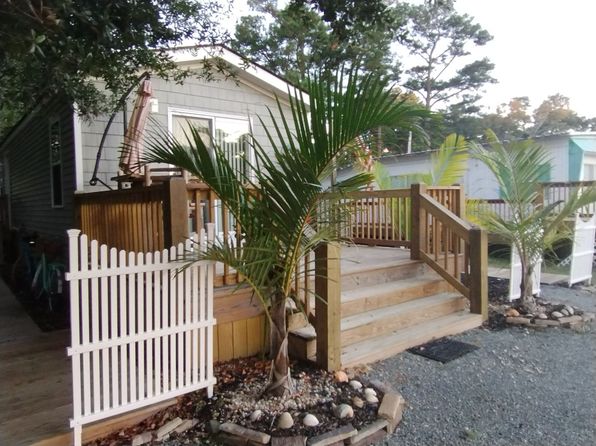 506 W Marina Dr