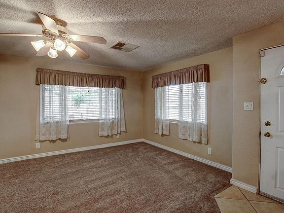 4th image of 16012 N 71st Dr
