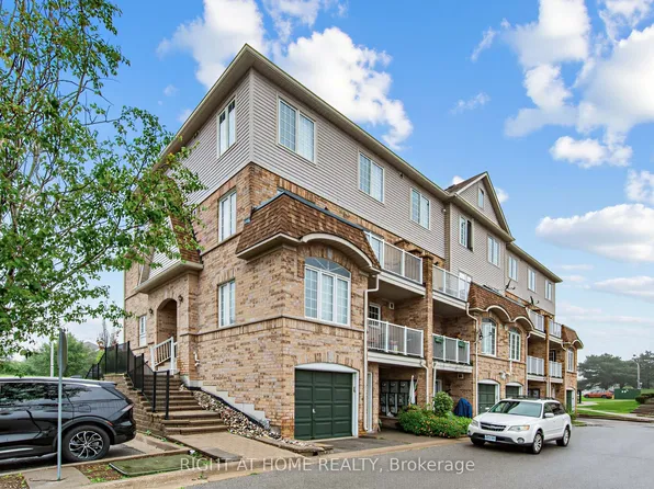 200 McLevin Ave #93, Toronto, ON M1B 6C6