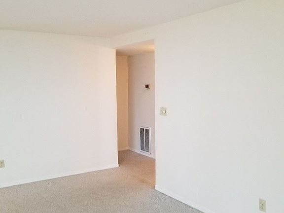5th image of 2900 W Marina Dr APT B4