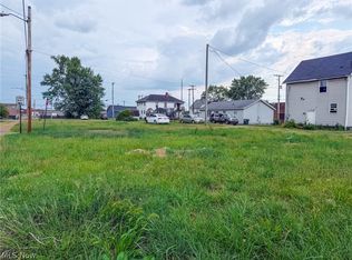 801 Backert Ct SW, Canton, OH 44707
