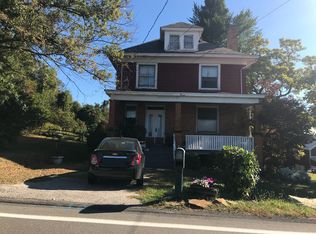 36 Beaver Grade Rd, Mc Kees Rocks, PA 15136