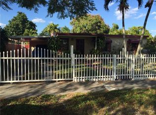 225 W 33rd St, Hialeah, FL 33012