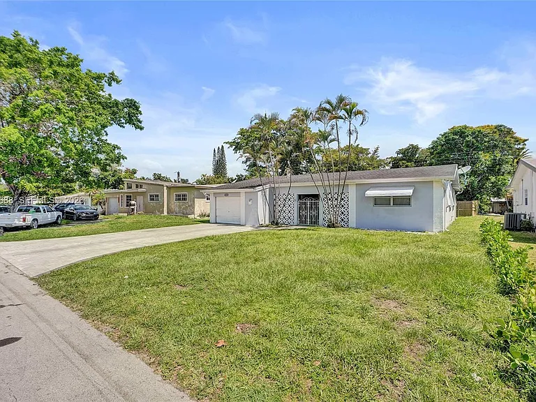 7953 Panama St — Photo 62