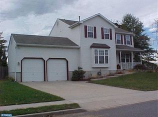 17 Powder Ln, Burlington, NJ 08016